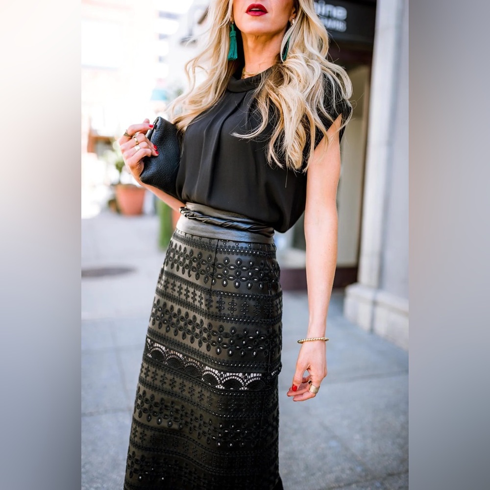 Ada Black wrap belt. One size. NWT